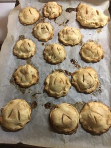 Hot out of the Oven, Apple Hand Pies